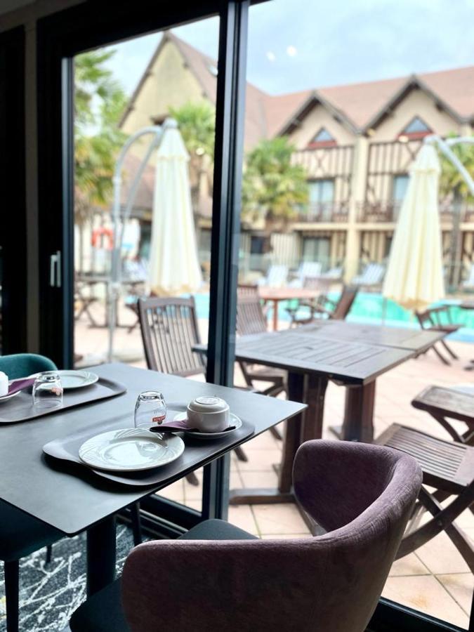 Logis Le Clos Deauville Saint Gatien Екстер'єр фото