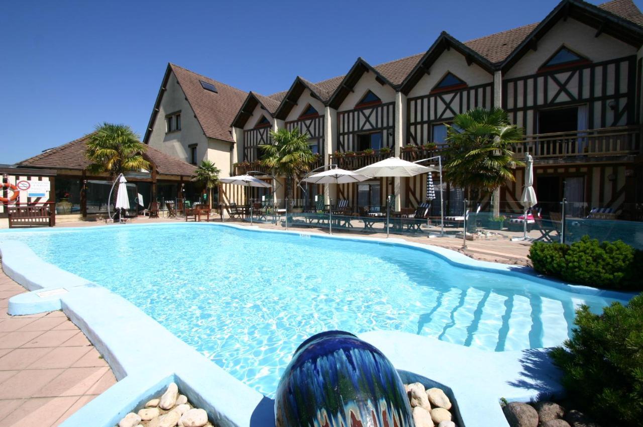 Logis Le Clos Deauville Saint Gatien Екстер'єр фото