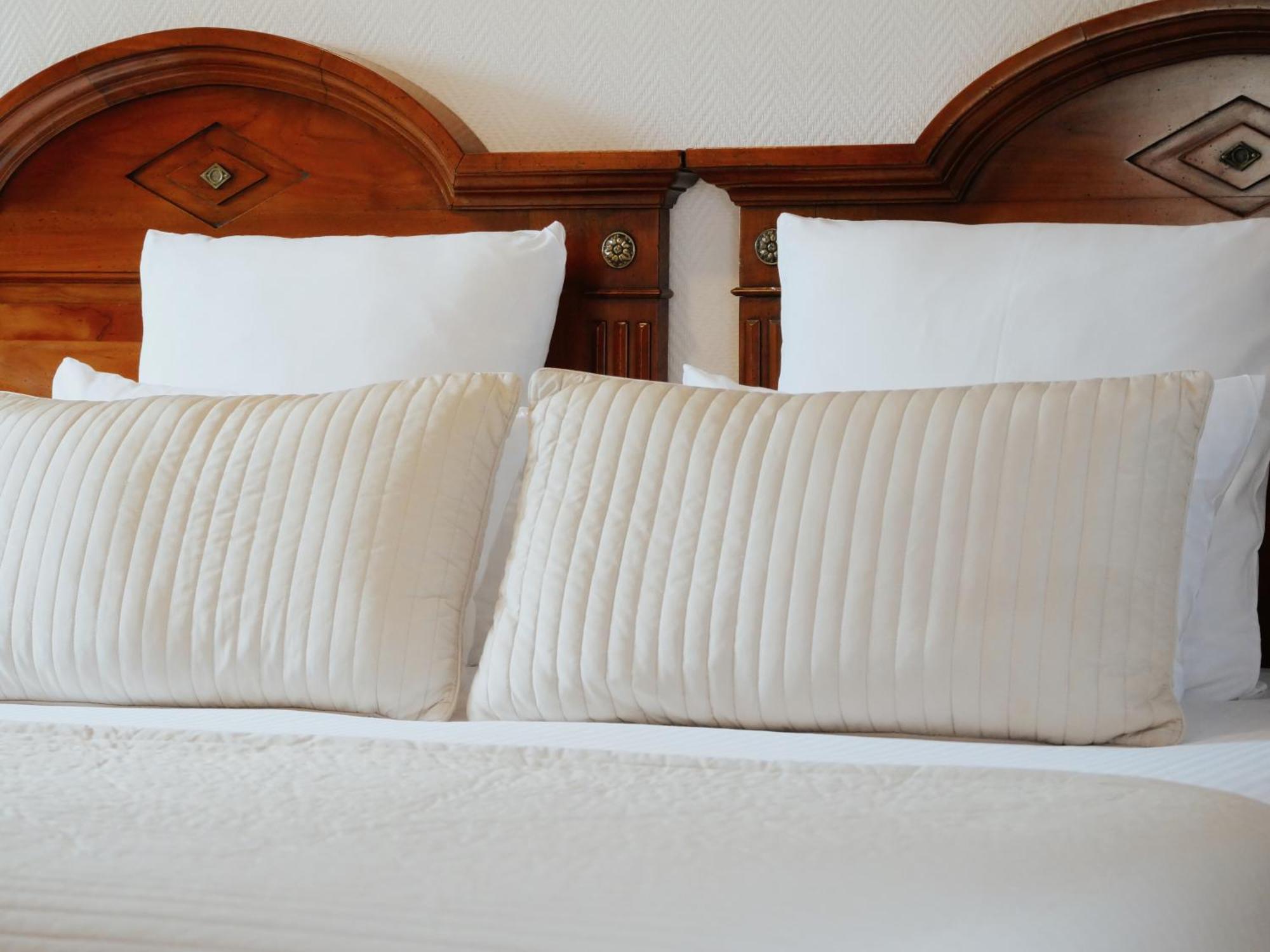 Logis Le Clos Deauville Saint Gatien Екстер'єр фото